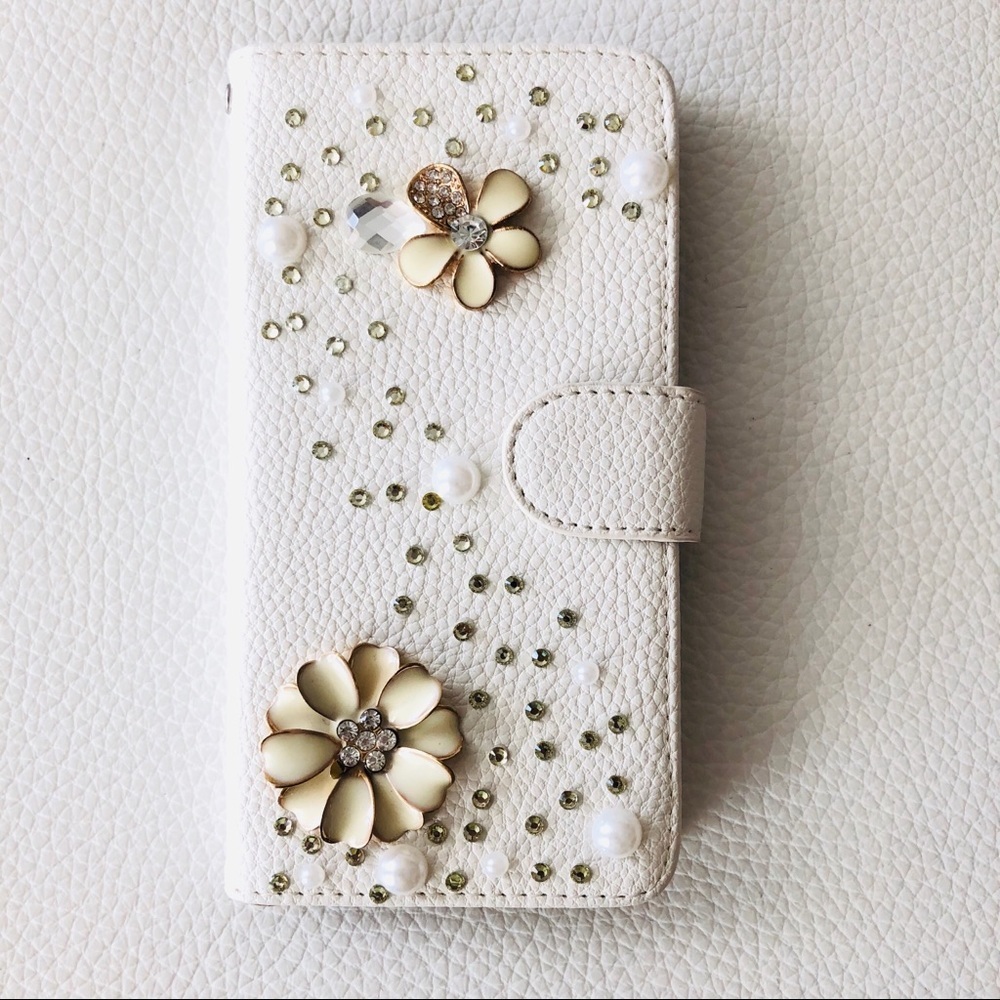 iPhone 6 Chic white Case w/ card slots